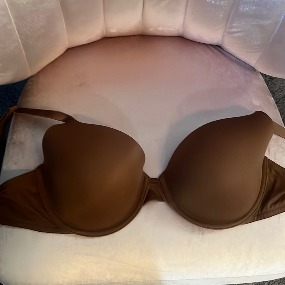 Victoria’s Secret bra 36DD